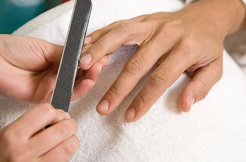 manucure hommes | institut de beauté Kromatik Avignon